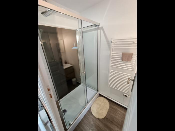 image Joli Appart dans une écurie 8 pers, 15 min Amiens 9