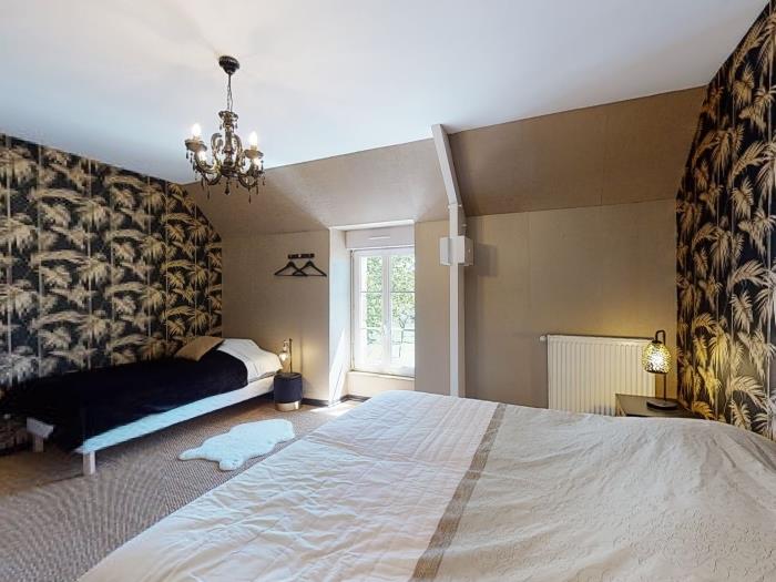 image Poignière 17 pers : logement insolite, jacuzzi, 30 min mer 21