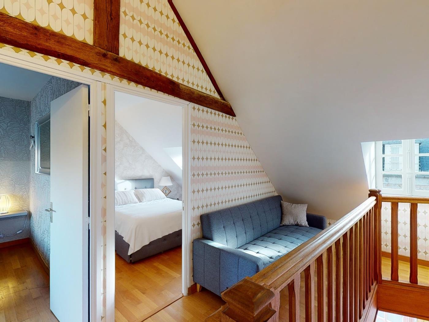 image Villa + Cour Paradis 22 pers 2 Cottage : billiards, 20 min sea 12