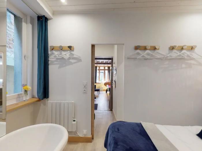 image Villa et Cour Paradis 22 pers 2 Gîtes : billard, 20 min mer 18