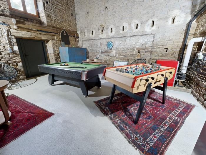 image Tanzanie 20 people : unusual housing, spa, Billiard, 30min sea 6