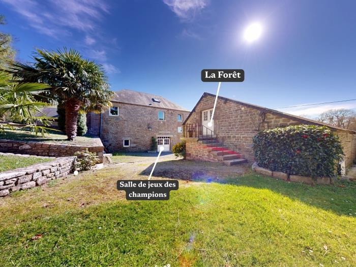 image Moulin du Gast 35 people: unusual housing,jacuzzi sauna billiards 19