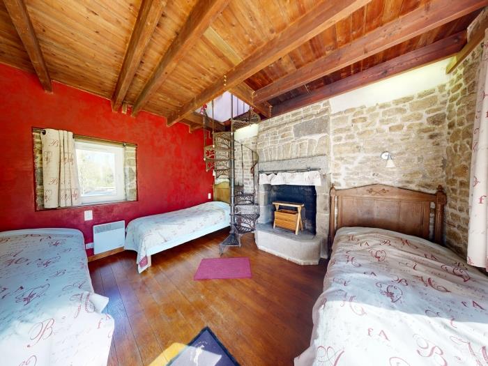 image Moulin du Gast 35 people: unusual housing,jacuzzi sauna billiards 31