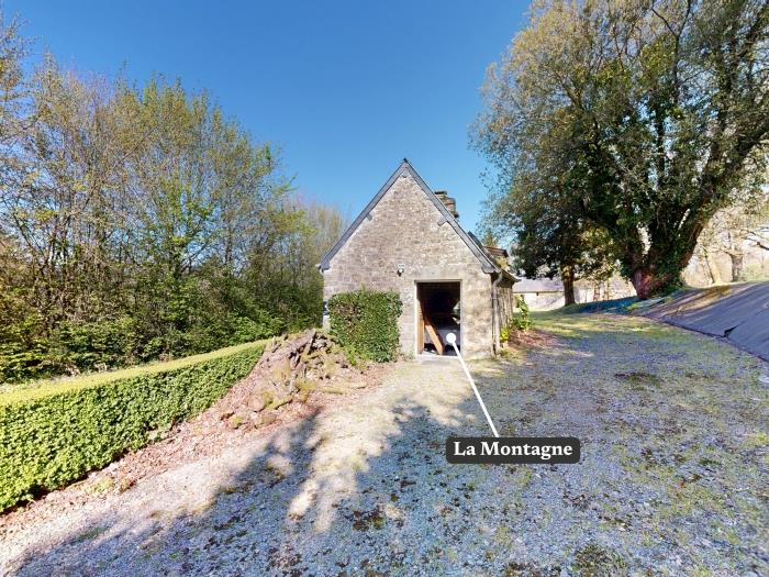 image Moulin du Gast 35 people: unusual housing,jacuzzi sauna billiards 36