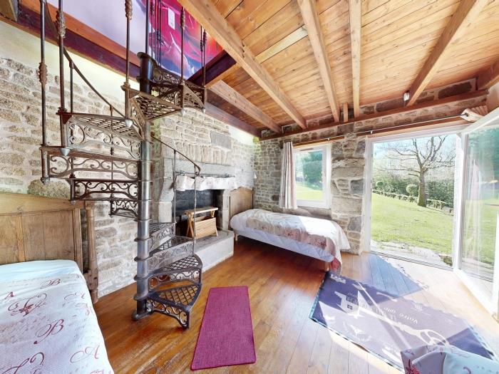 image Moulin du Gast 35 people: unusual housing,jacuzzi sauna billiards 3