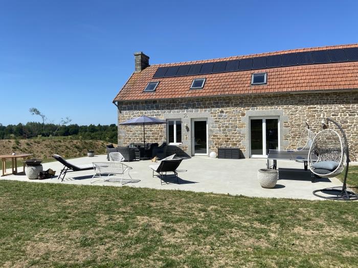 image Chaignonnières Roulotte 19pers 2 Gîtes : jacuzzi 15min mer 19
