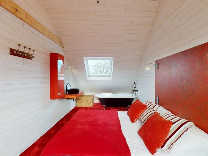 image Chaignonnières Roulotte 19pers 2 Gîtes : jacuzzi 15min mer 27