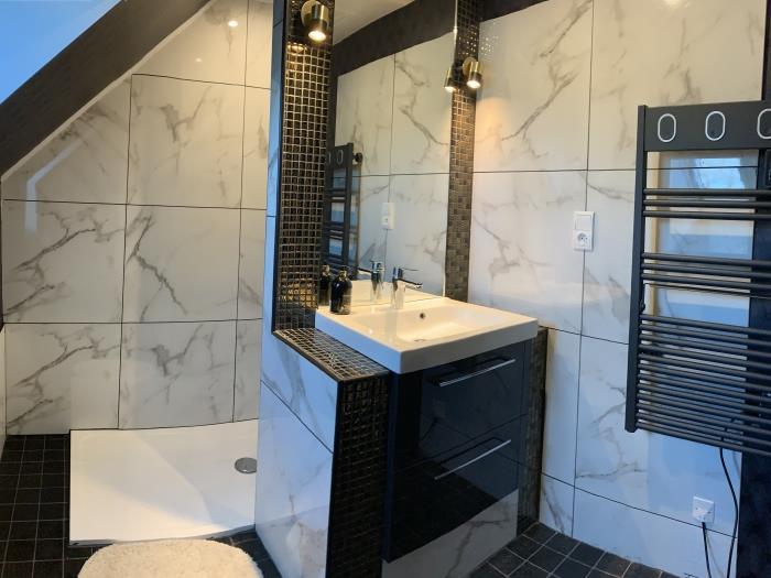 image Chaignonnières Roulotte 19pers 2 Gîtes : jacuzzi 15min mer 30