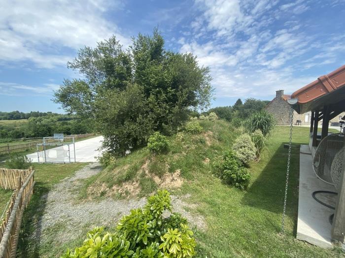 image Chaignonnières Roulotte 19pers 2 Gîtes : jacuzzi 15min mer 38