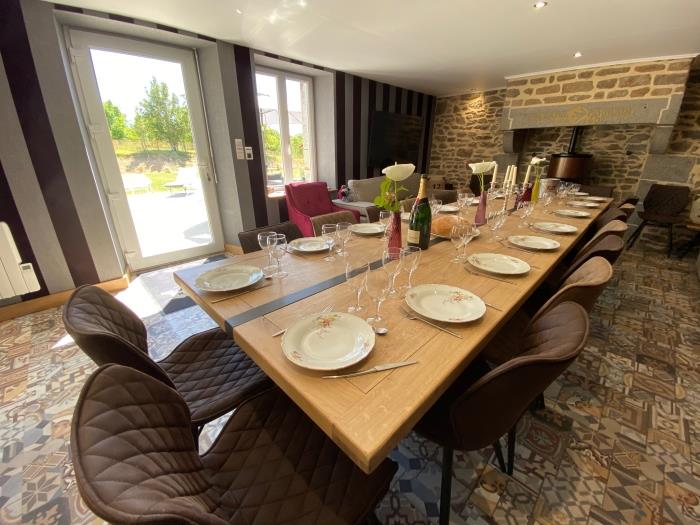 image Chaignonnières Roulotte 19pers 2 Gîtes : jacuzzi 15min mer 8