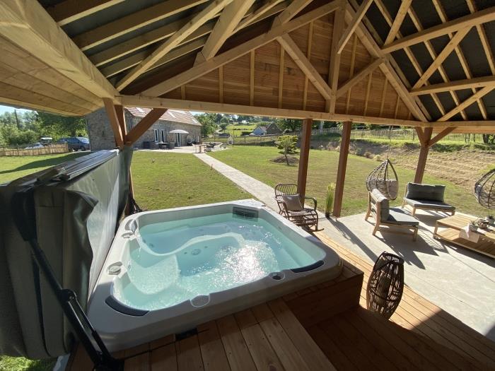 image Chaignonnières Roulotte 19pers 2 Gîtes : jacuzzi 15min mer 9