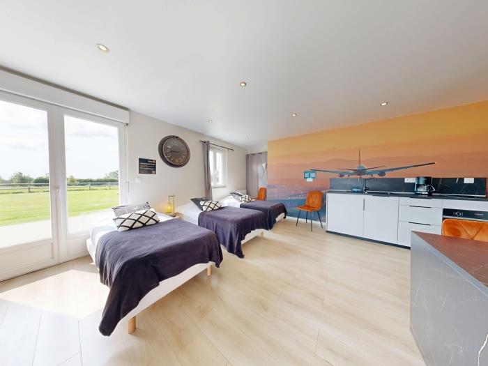 image Concorde Aérogare 25 people 2 Cottage : jacuzzi baby airhockey 36