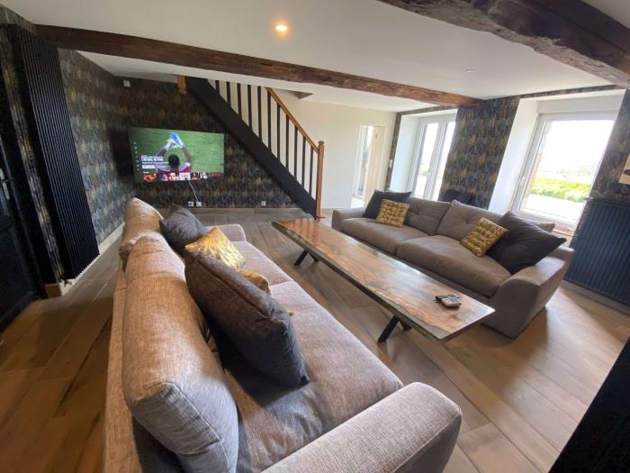image Auberge St Vincent et Diligence 35pers 2 Gîtes : jacuzzi jeux 16
