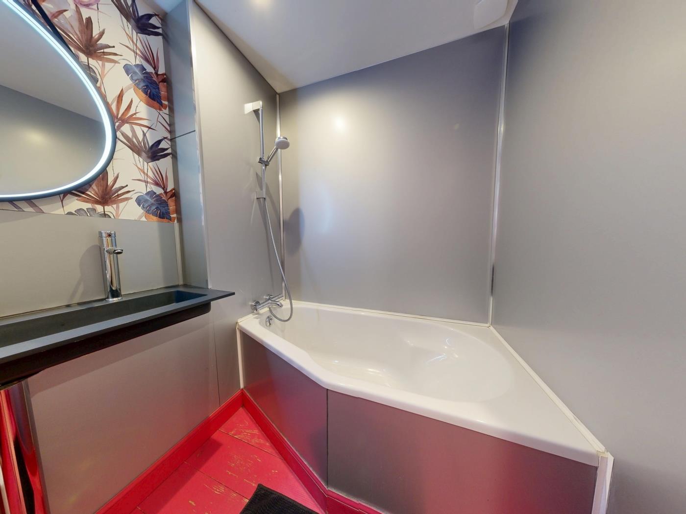 image Auberge St Vincent et Diligence 35pers 2 Gîtes : jacuzzi jeux 28