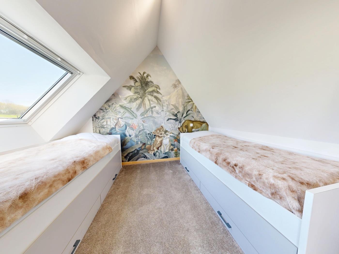 image Auberge St Vincent et Diligence 35pers 2 Gîtes : jacuzzi jeux 32
