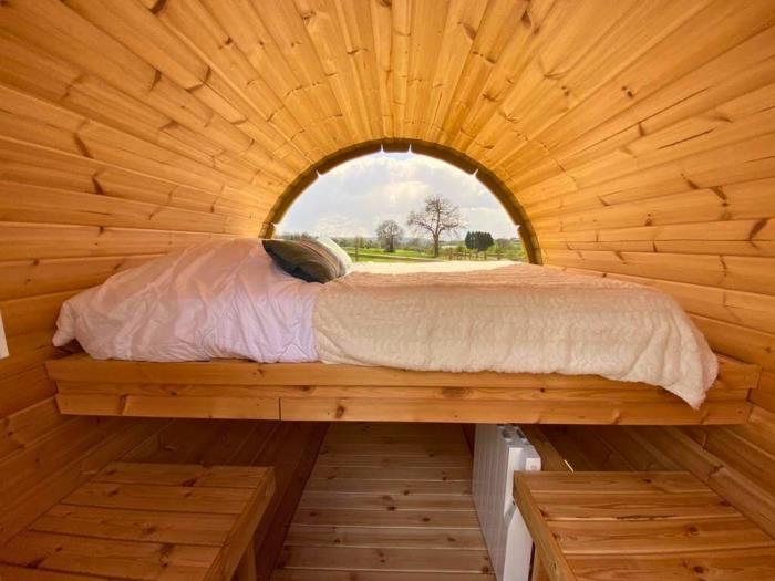 image Auberge St Vincent et Diligence 35pers 2 Gîtes : jacuzzi jeux 42