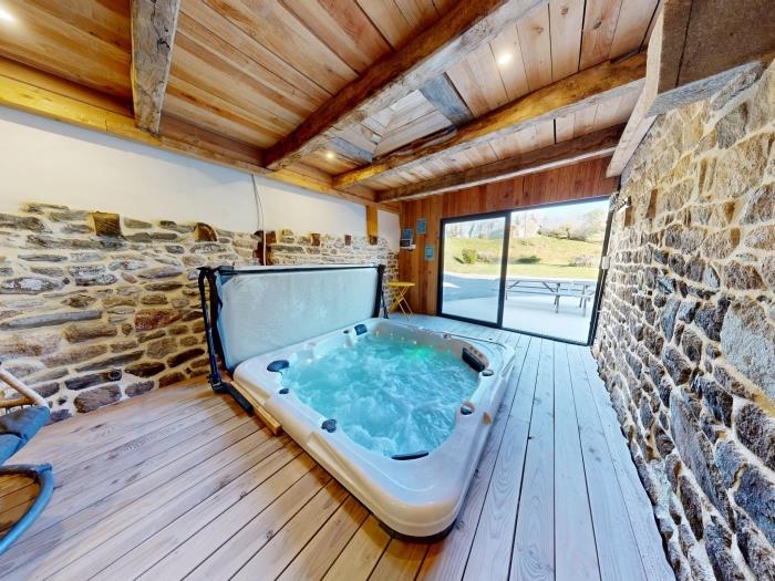 image Auberge St Vincent et Diligence 35pers 2 Gîtes : jacuzzi jeux 6