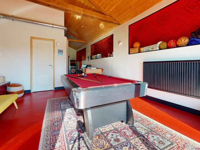 image Auberge St Vincent et Diligence 35pers 2 Gîtes : jacuzzi jeux 9