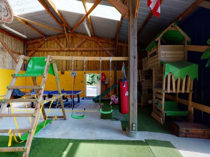 image Cornillières Maisonnettes 35 pers : unusual housing,jacuzzi games 11