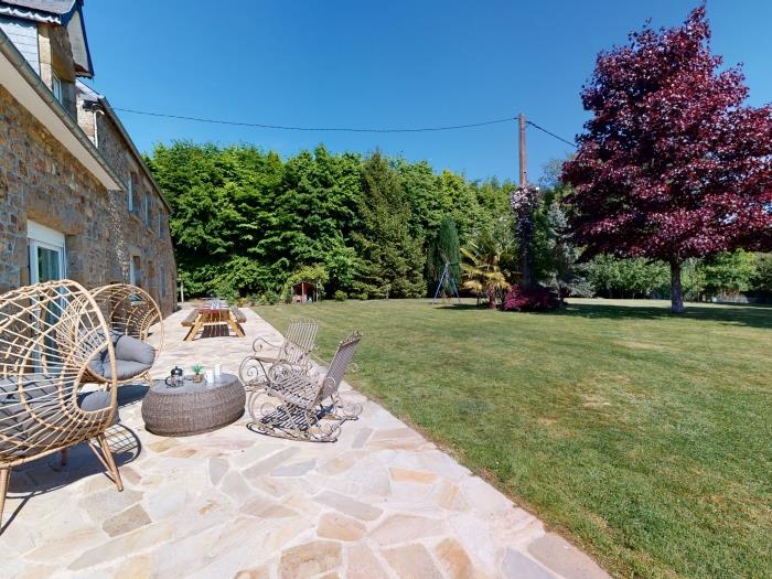 image Cornillières Maisonnettes 35 pers : tonneaux, jacuzzi, jeux 12