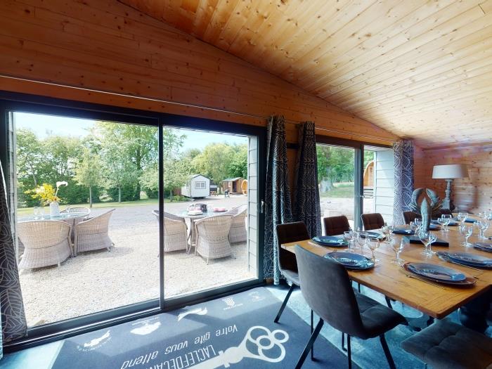 image Cornillières Maisonnettes 35 pers : tonneaux, jacuzzi, jeux 13