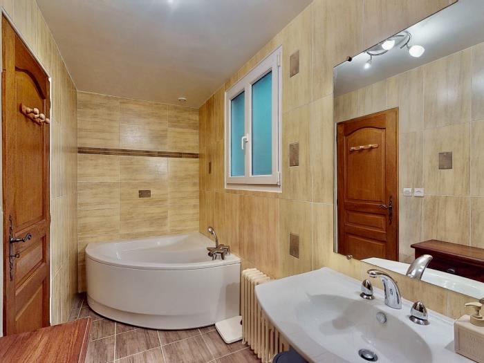 image Cornillières Maisonnettes 35 pers : tonneaux, jacuzzi, jeux 24