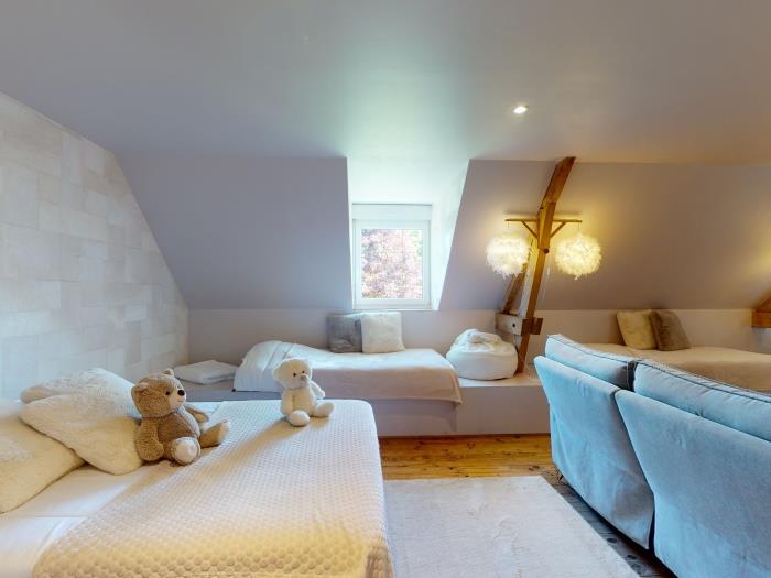 image Cornillières Maisonnettes 35 pers : unusual housing,jacuzzi games 26