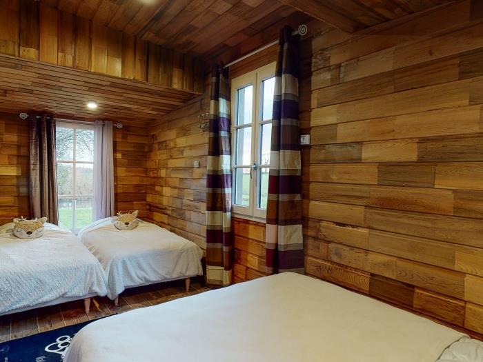 image Cornillières Maisonnettes 35 pers : tonneaux, jacuzzi, jeux 35