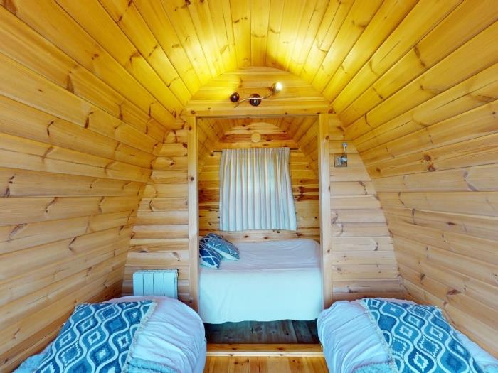 image Cornillières Maisonnettes 35 pers : unusual housing,jacuzzi games 35