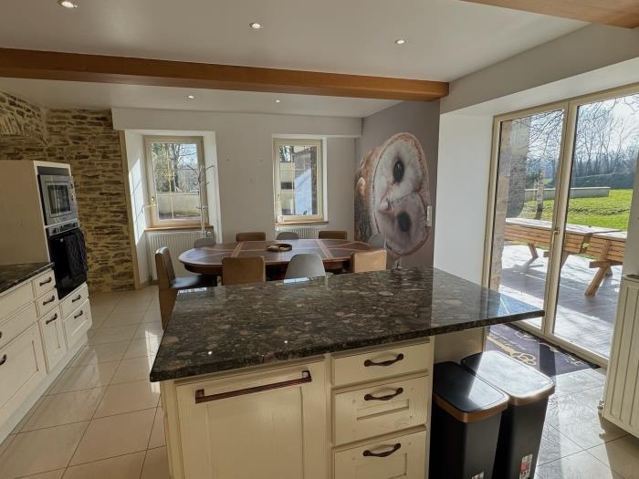 image Chouette et Hibou 30pers 2 Gîtes : jacuzzi billard 16