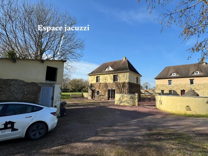 image Chouette et Hibou 30pers 2 Gîtes : jacuzzi billard 36