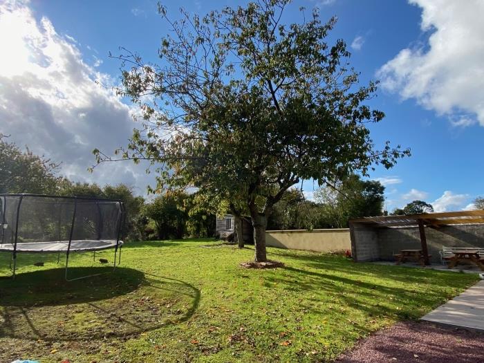 image Chouette et Hibou 30pers 2 Gîtes : jacuzzi billard 3