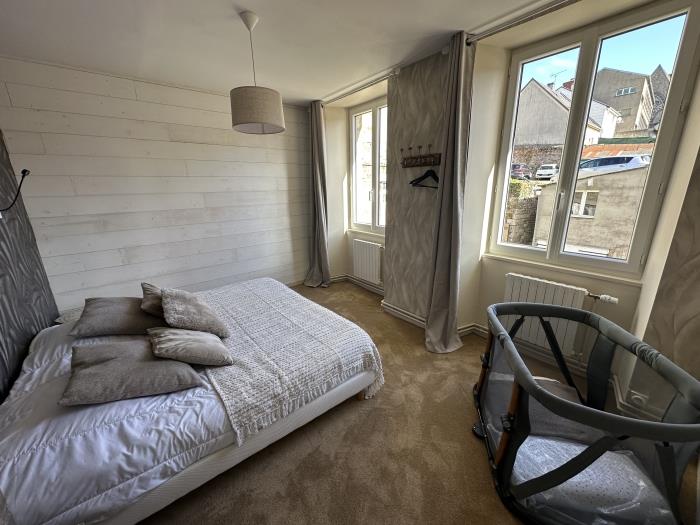 image Villa et Cour Dei 25 pers, 2 maisons de ville à Villedieu-les-Poêles 29