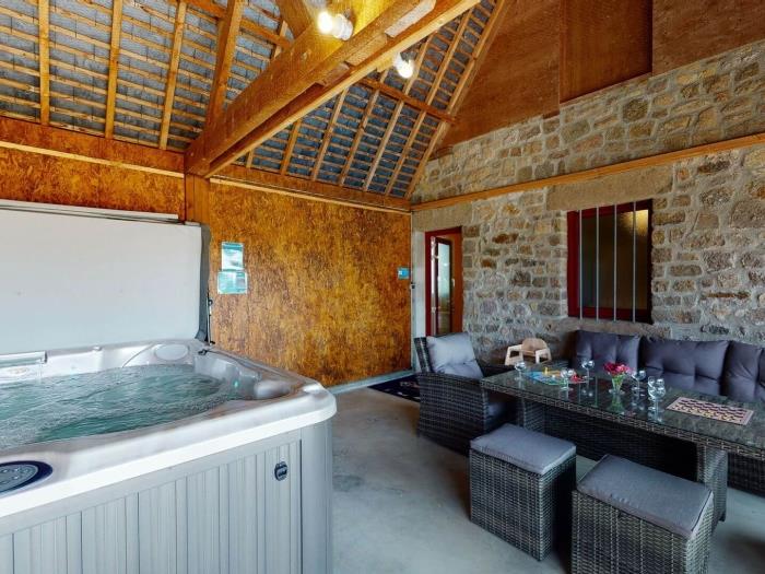 image Maison d'Hippolyte 20pers, jacuzzi, salle de jeux 16